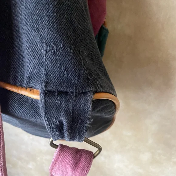 Arizona Jean Company Vintage Multicolor Canvas Backpack with Leather Accents - Picture 7 of 11